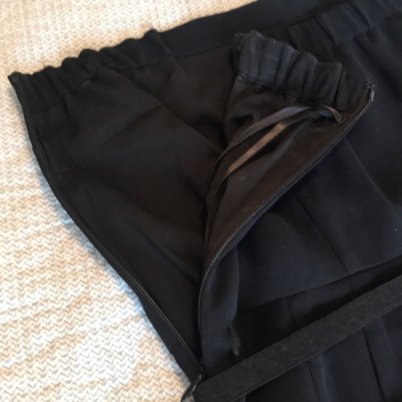 The Limited Black Jumper Sz XS. Online Exclusive - Picture 5 of 7